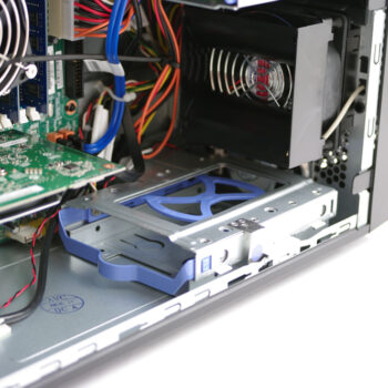 کامپیوتر صنعتی سرور لنوو Thinkstation E20 - تصویر 4