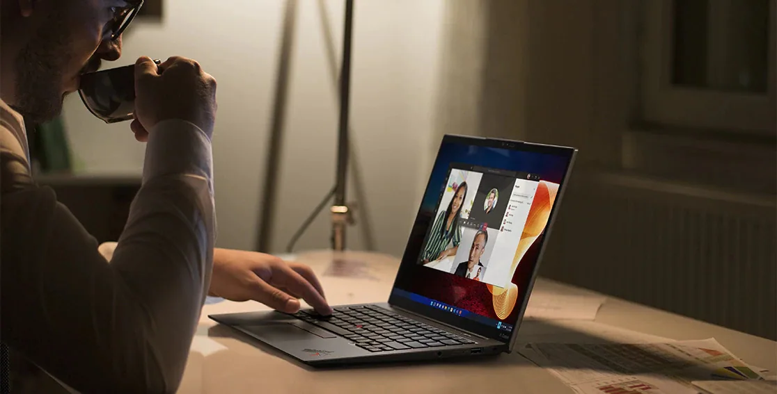 لپ تاپ استوک لنوو X1 Carbon GEN 10 (30 سالگی ThinkPad)