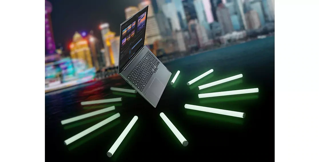 Features (1) Lenovo Slim 7i (16” Intel) Laptop