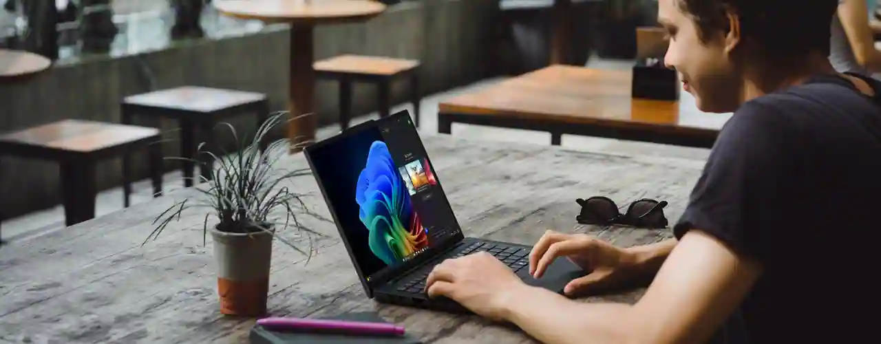 Features (1) ThinkPad T14s Gen 6 (14″ Snapdragon)