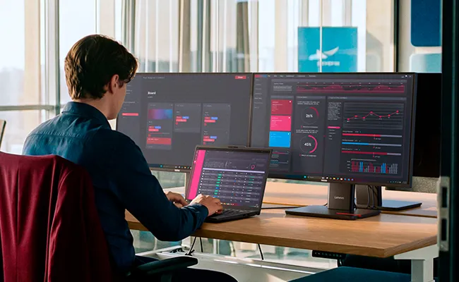 Features (5) ThinkPad T14 Gen 7 AMD (14”)